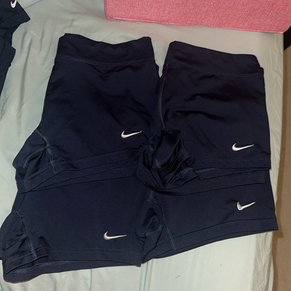 🚨🚨BULK SALE🚨🚨 Women’s Nike Performance Game Short Size Medium 12 Pairs